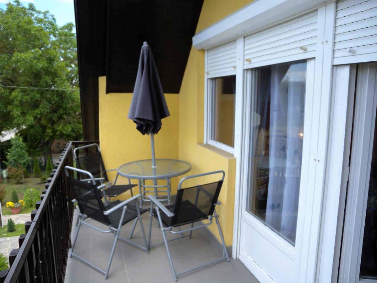 Apartment Balatonbereny 4 Luaran gambar